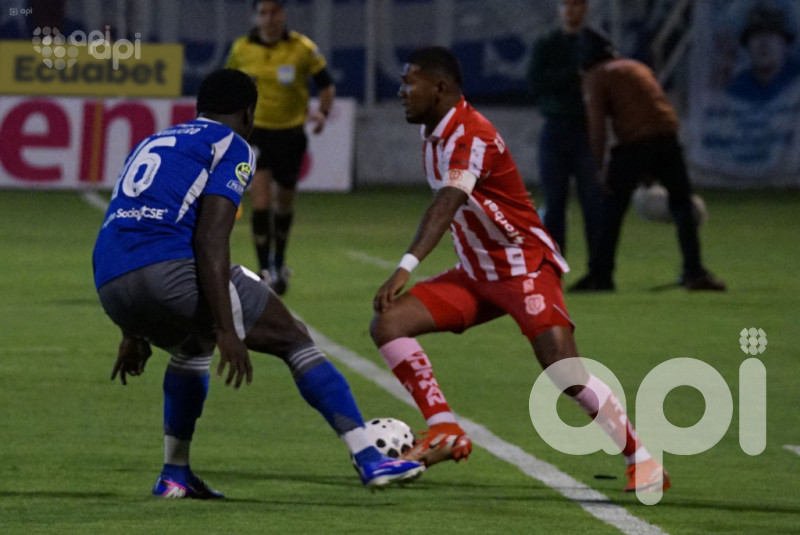 Los eléctricos recargan energías