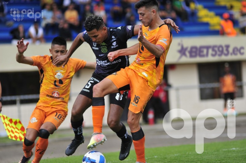 Libertad deja la cola ante un Rodillo desintegrado