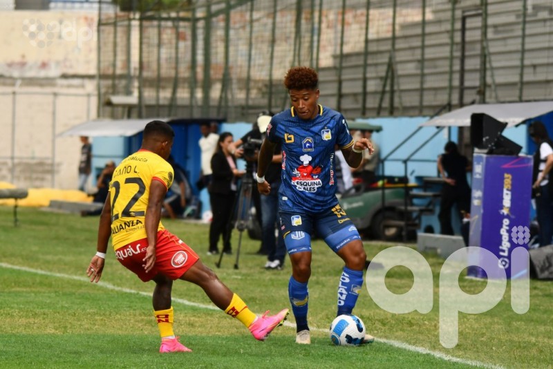 El cetáceo destrona a Papá