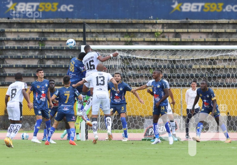 Delfín gana 1-0 a Cumbayá en Quito