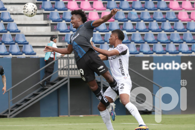 Del Valle lo da vuelta y pasa 2-1 a Leones FC