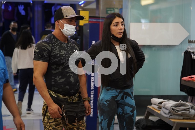 SOI-UIO-CENTRO-COMERCIAL-QUICENTRO-NAVIDAD-COMPRAS