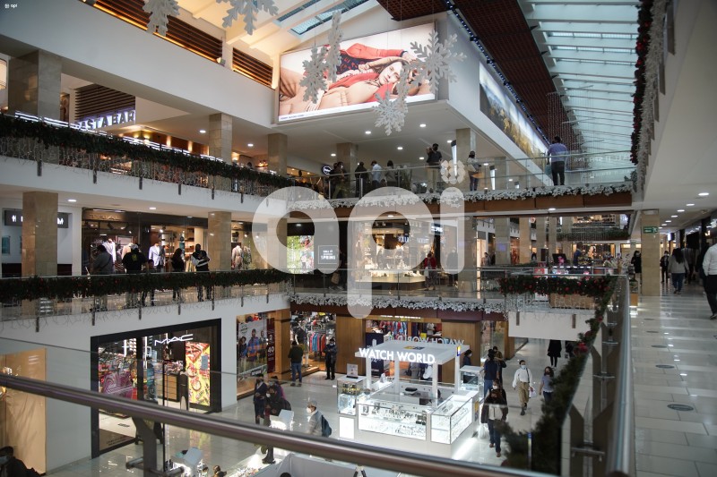 SOI-UIO-CENTRO-COMERCIAL-QUICENTRO-NAVIDAD-COMPRAS