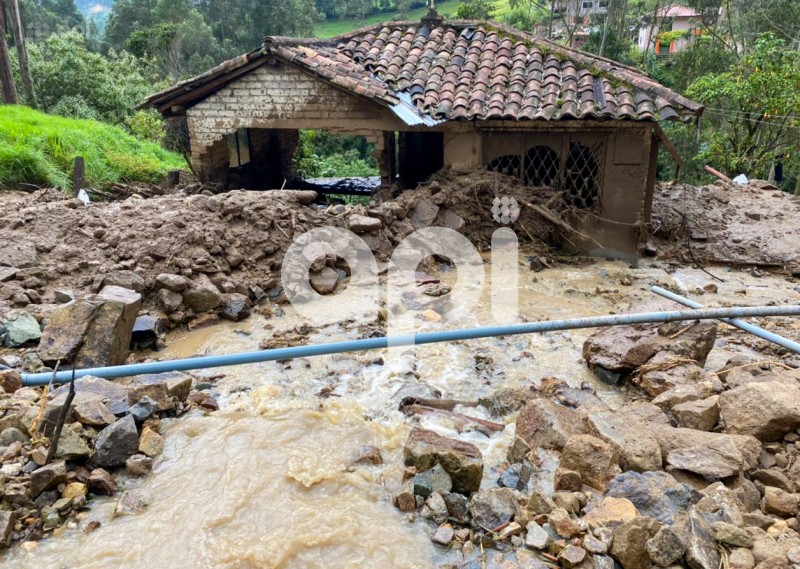 CUE-DESLIZAMIENTO-SAYAUSI