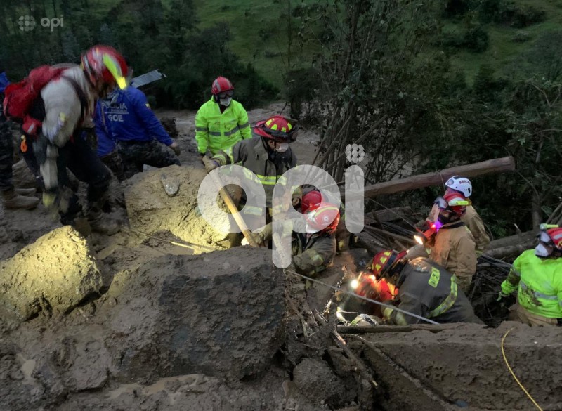 CUE-DESLIZAMIENTO-SAYAUSI