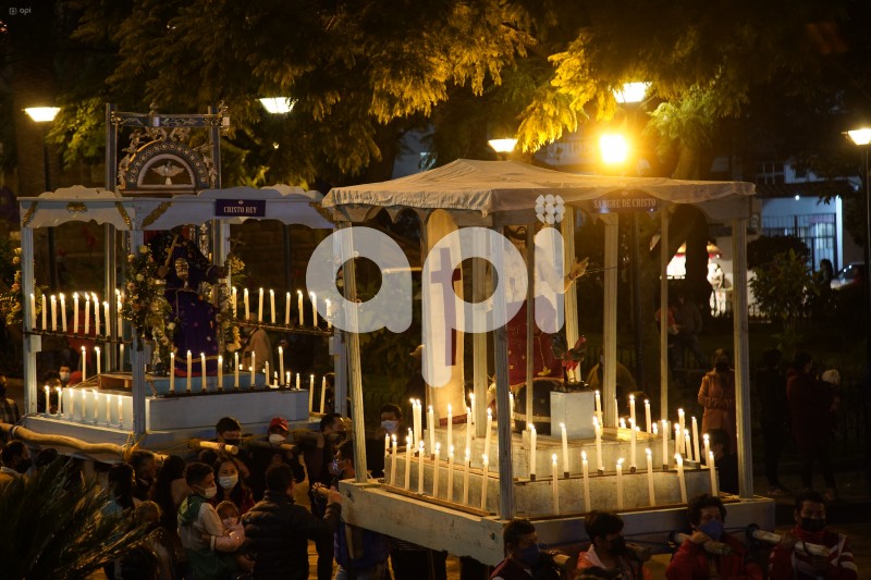 UIO-PROCESION-ANDAS-PUELLARO