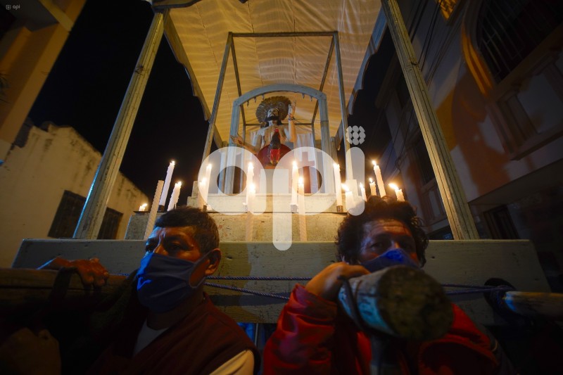 UIO-PROCESION-ANDAS-PUELLARO