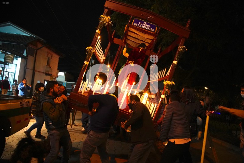 UIO-PROCESION-ANDAS-PUELLARO