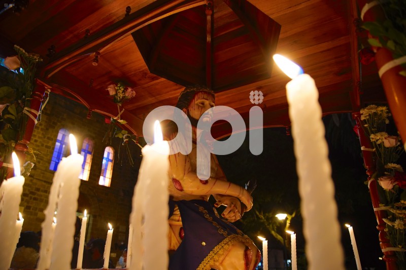 UIO-PROCESION-ANDAS-PUELLARO