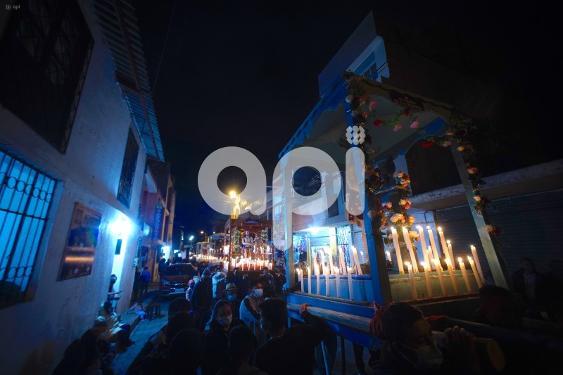 UIO-PROCESION-ANDAS-PUELLARO