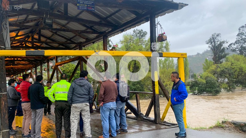 GUALACEO-DESBORDAMIENTO-RIO-SANTABARBARA