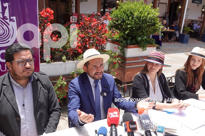 CUENCA-GUALACEO ANIVERSARIO DE LAS ARTESANIAS