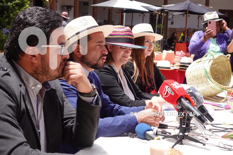 CUENCA-GUALACEO ANIVERSARIO DE LAS ARTESANIAS