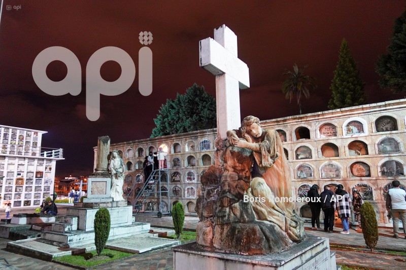 CUENCA-CEMENTERIO-DIFUNTOS