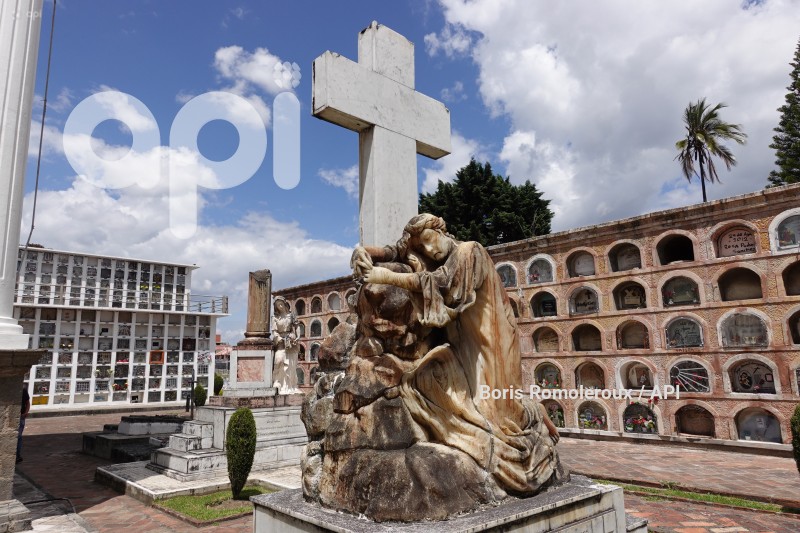 CUENCA-CEMENTERIO-DIFUNTOS