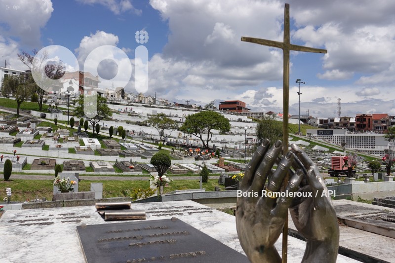 CUENCA-CEMENTERIO-DIFUNTOS