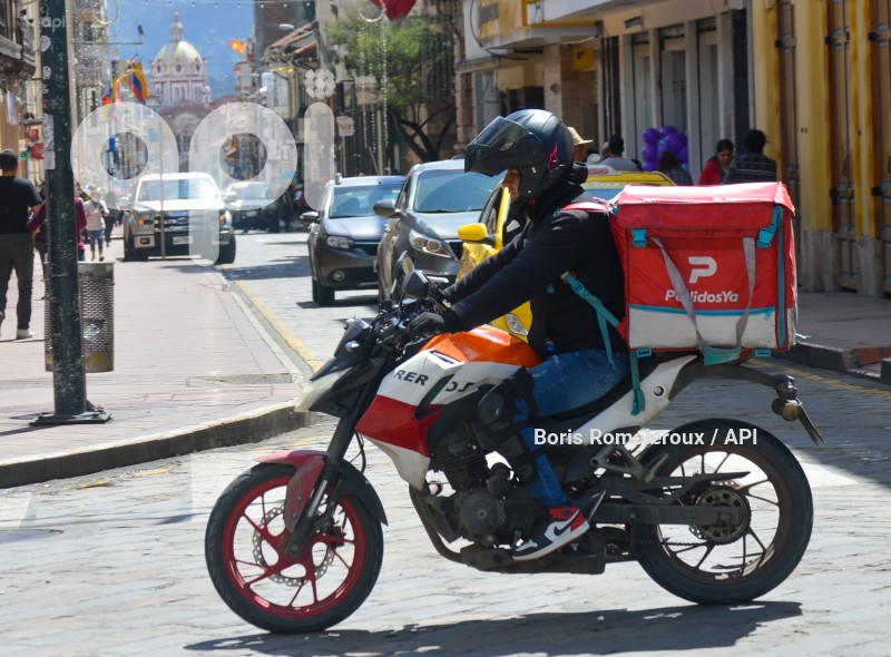 Fotografías Sociedad CUENCAUBER MOTORIZADOS