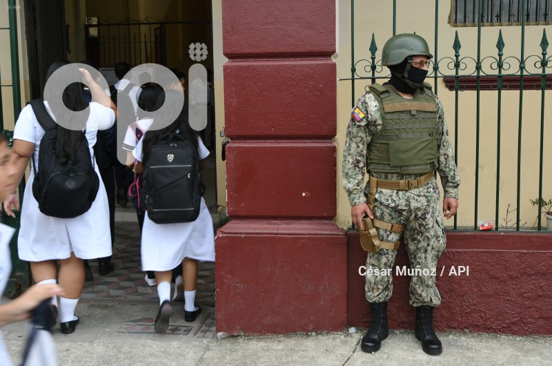 GYE-MILITARES-COLEGIOS