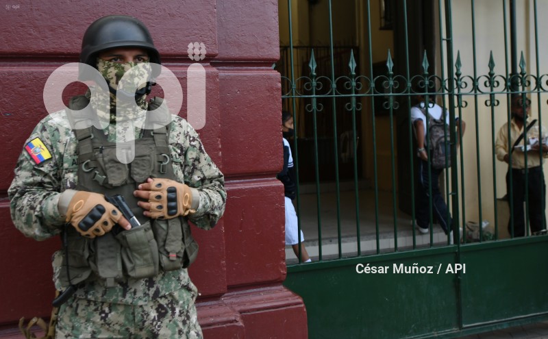 GYE-MILITARES-COLEGIOS