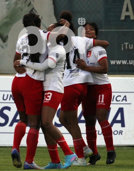 SUPERLIGA-VARNERAS UPS-D IBARRA