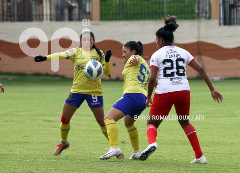 SUPERLIGA-VARNERAS UPS-D IBARRA