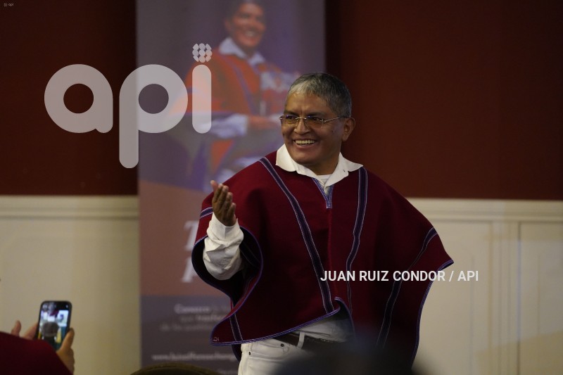 UIO-PRESENTACION-TODOESPOSIBLE-LUIS-CHANGO