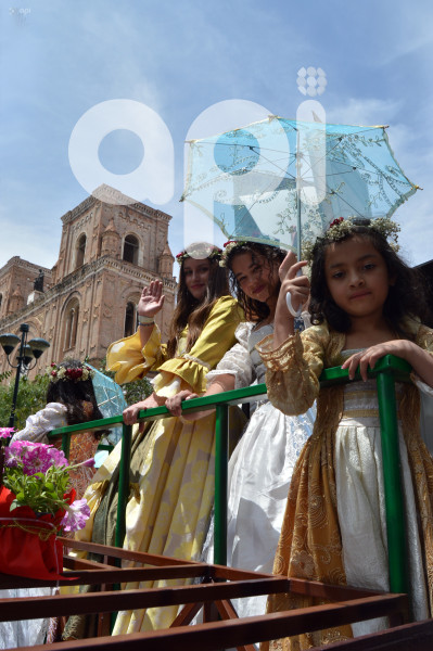 CUENCA-DESFILE ESTUDIANTIL-FIESTAS NOVIEMBRINAS
