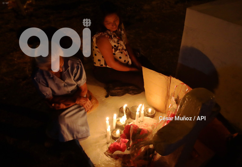 GYE-DIFUNTOS-VISITA NOCTURNA