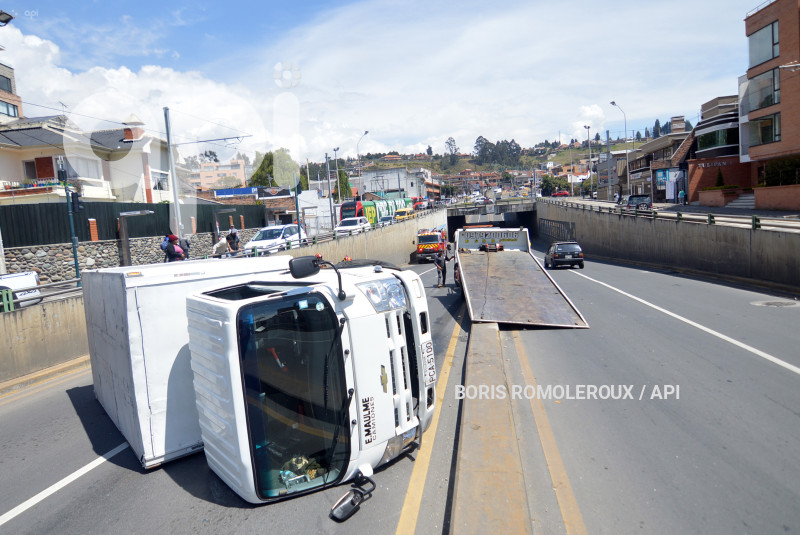 CUENCA-ACCIDENTE VEHICULO PESADO