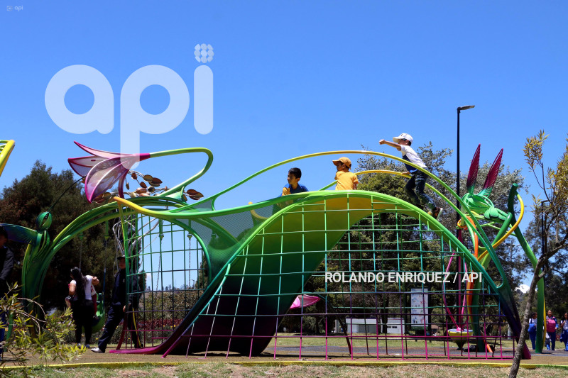 POSTALES DE QUITO - ARCHIVO 