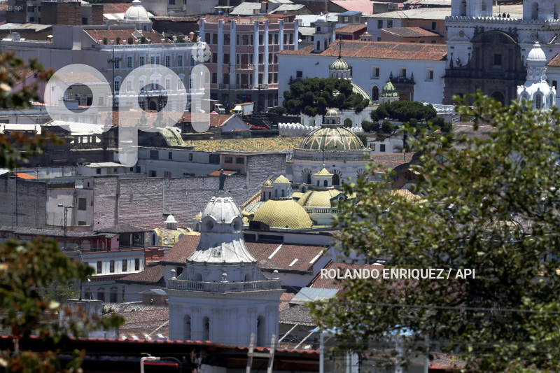 POSTALES DE QUITO - ARCHIVO 