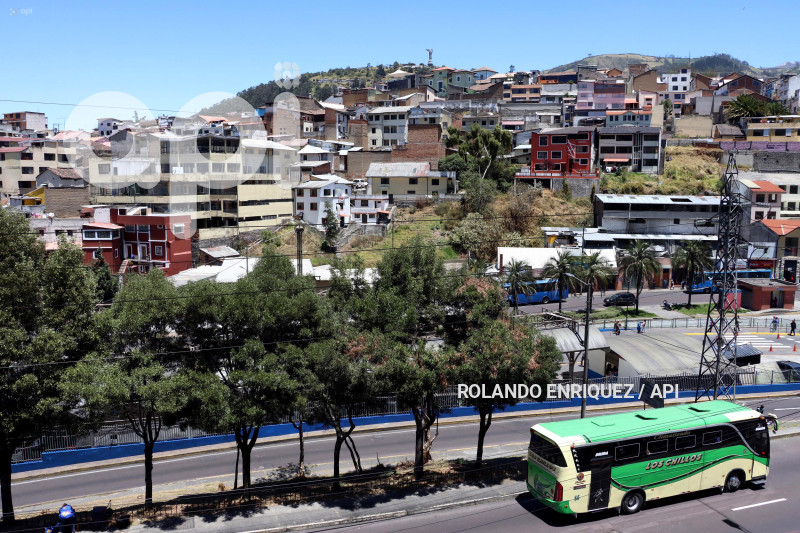 POSTALES DE QUITO - ARCHIVO 