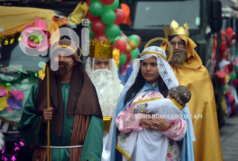 CUENCA-PASES DEL NIÑO-ESCUELA FRANCISCA DAVILA