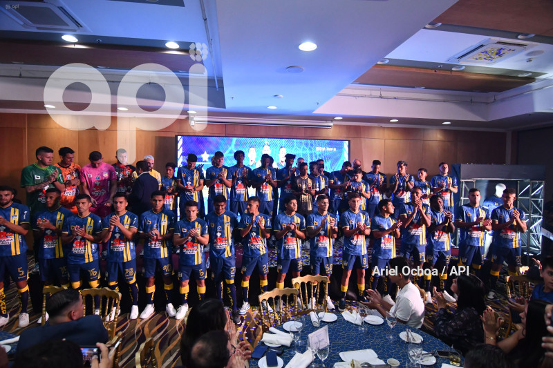 FBL-DELFIN-CAMISETA-PRESENTACION