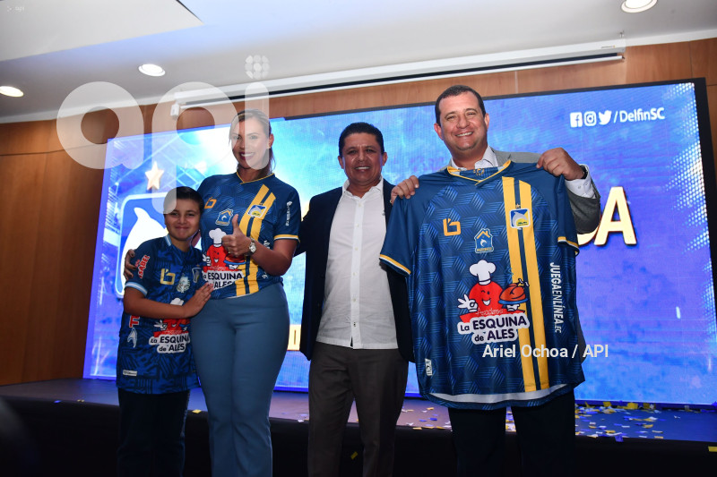 FBL-DELFIN-CAMISETA-PRESENTACION