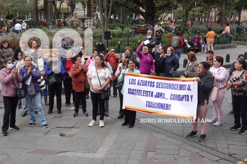 CUENCA-PROTESTA JUBILADOR