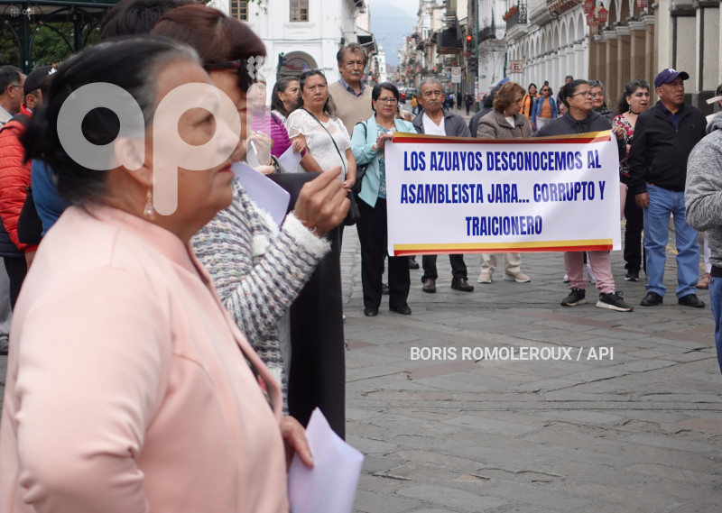 CUENCA-PROTESTA JUBILADOR