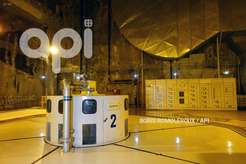 CUENCA-CENTRAL HIDROELECTRICA-MAZAR