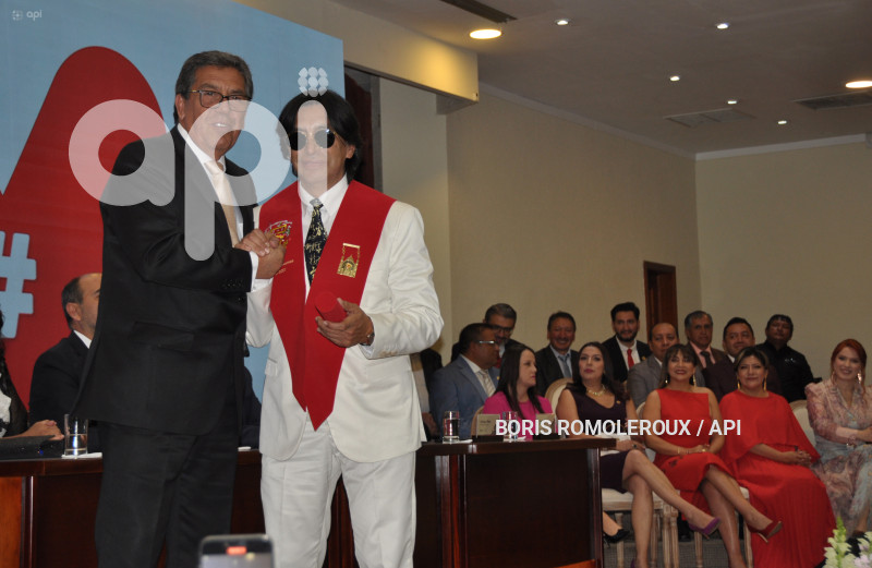 CUENCA-SESION SOLEMNE-FUNDACION DE CUENCA 468 AÑOS