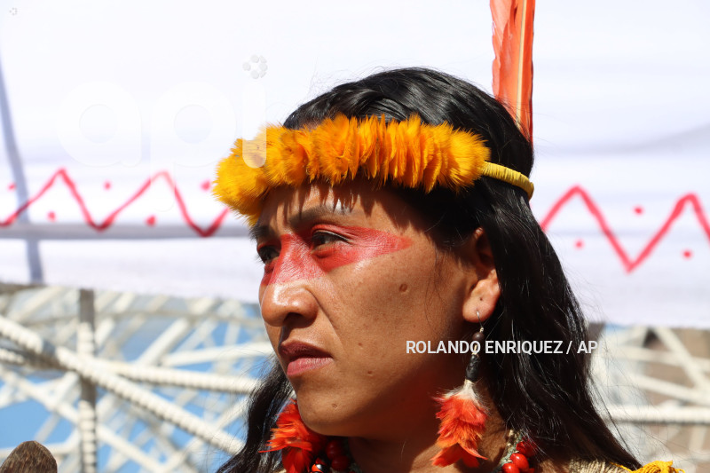 WAORANIS  EN CORTE CONSTITUCIONAL