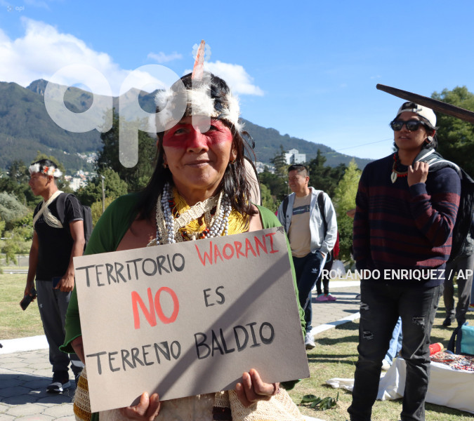 WAORANIS  EN CORTE CONSTITUCIONAL