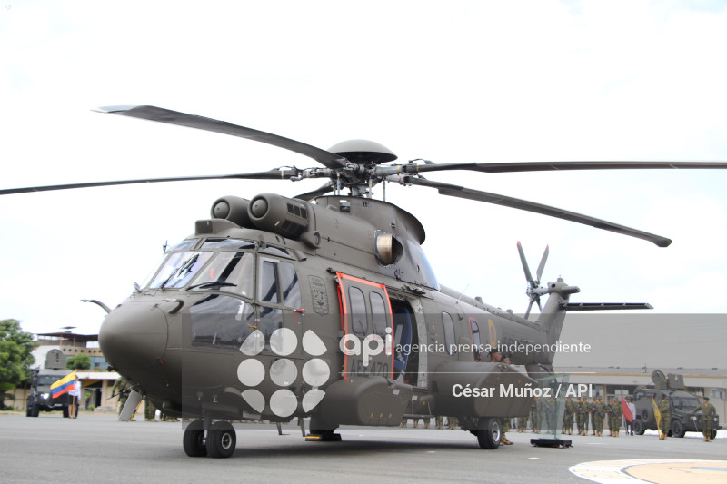 GYE-ENTREGA HELICOPTEROS