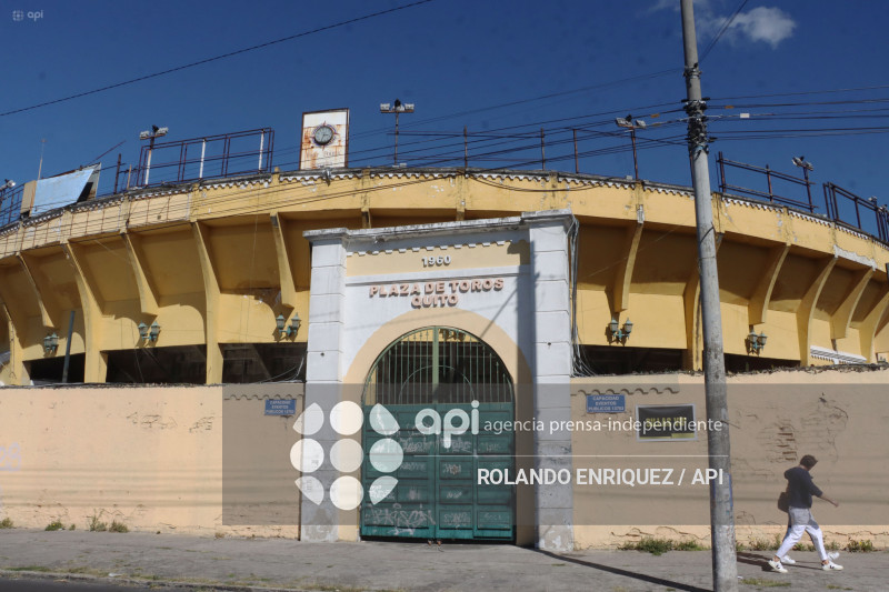 PLAZA DE TOROS QUITO
