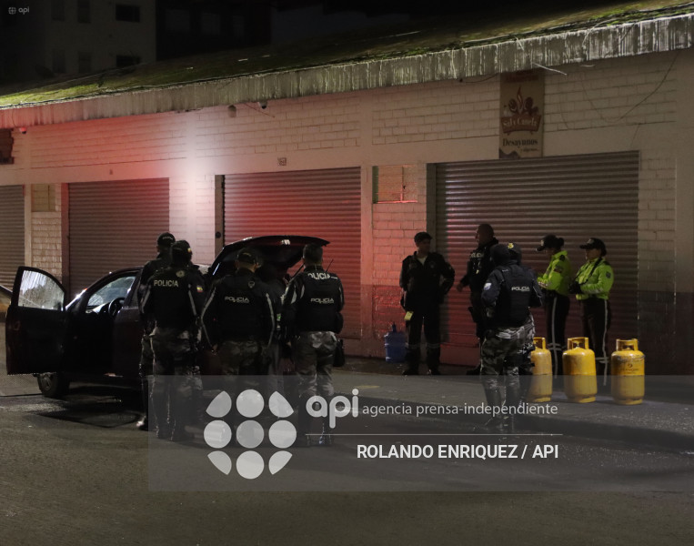 COCHE BOMBA QUITO