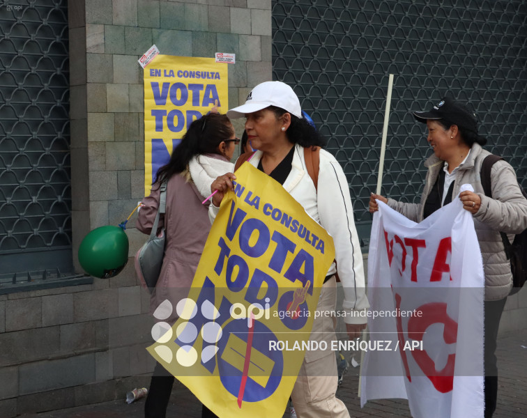 MARCHA ORGANIZACIONES SOCIALES POR EL NO