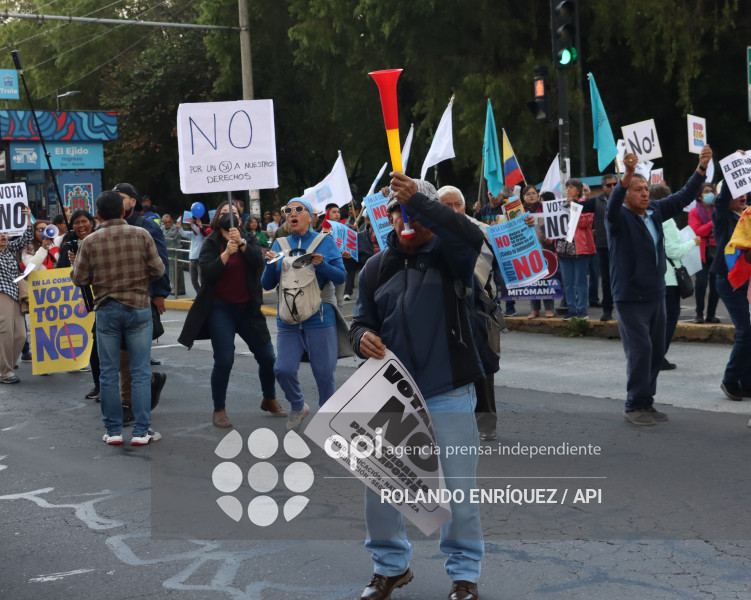 MARCHA ORGANIZACIONES SOCIALES POR EL NO