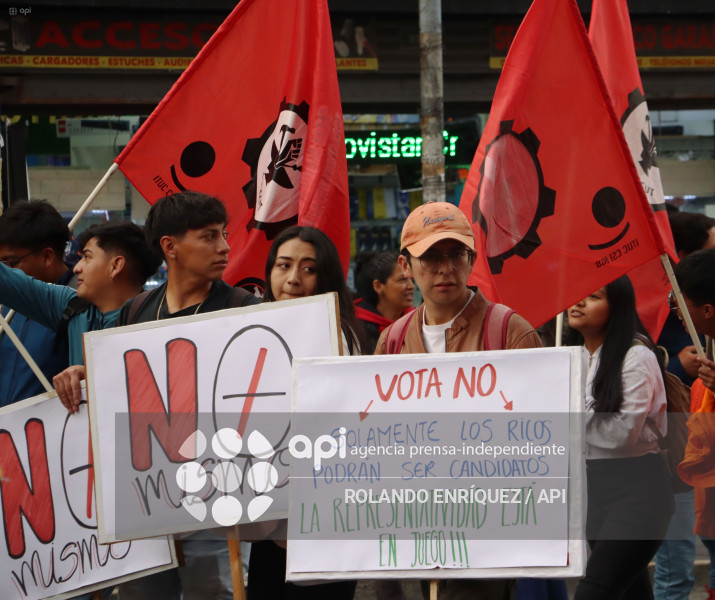 MARCHA ORGANIZACIONES SOCIALES POR EL NO