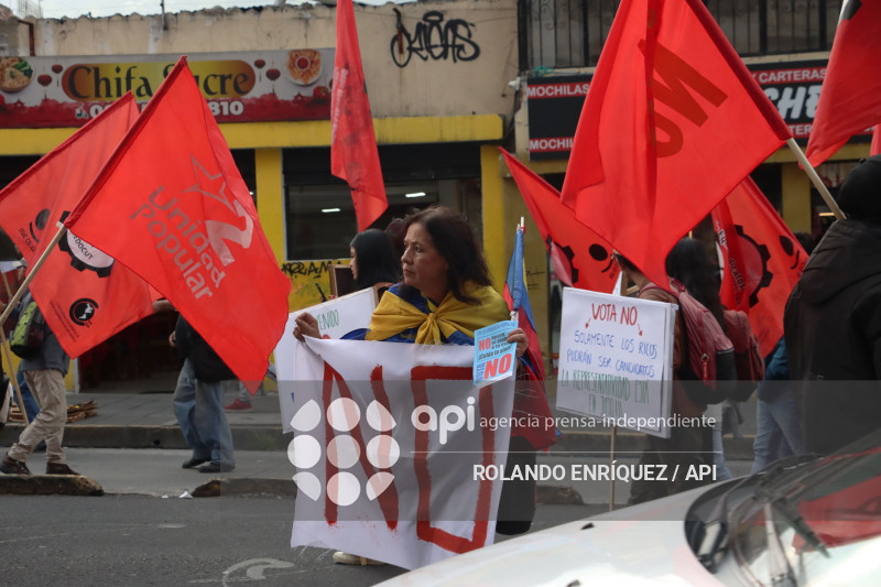 MARCHA ORGANIZACIONES SOCIALES POR EL NO