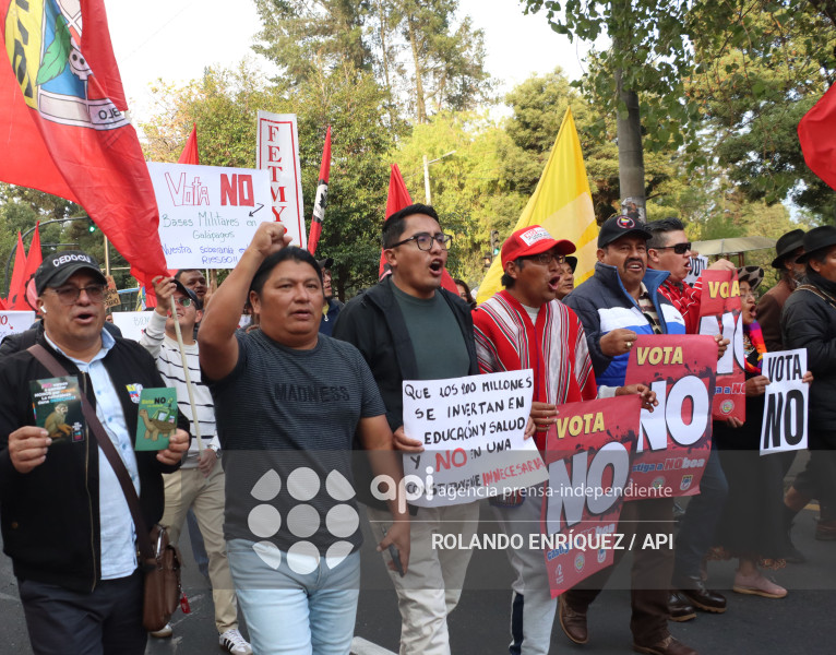 MARCHA ORGANIZACIONES SOCIALES POR EL NO