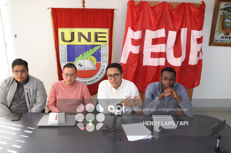 UNE RECORTE PRESUPUESTO EDUCACIÓN